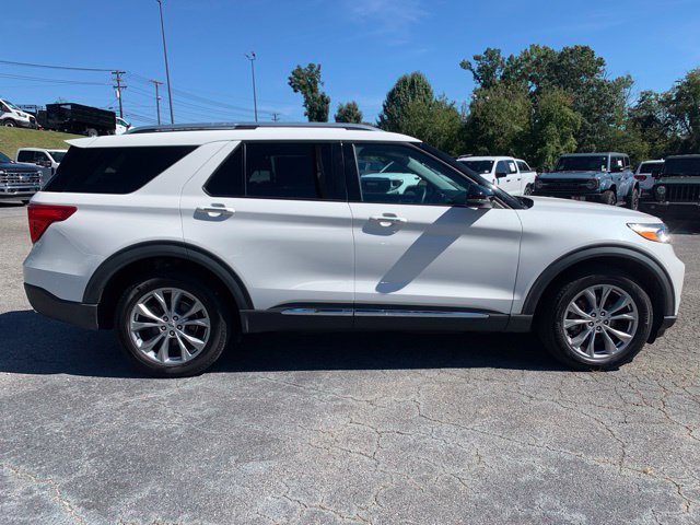 Certified 2023 Ford Explorer Limited w/ Equipment Group 301A AWD/4WD image 9