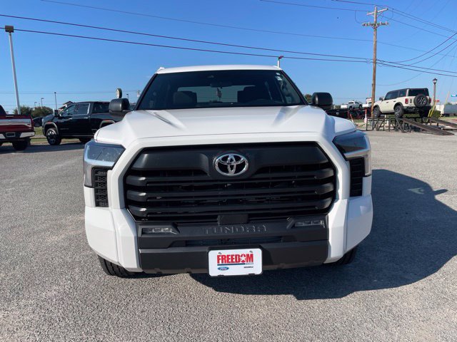 Used 2025 Toyota Tundra SR5 RWD image 2