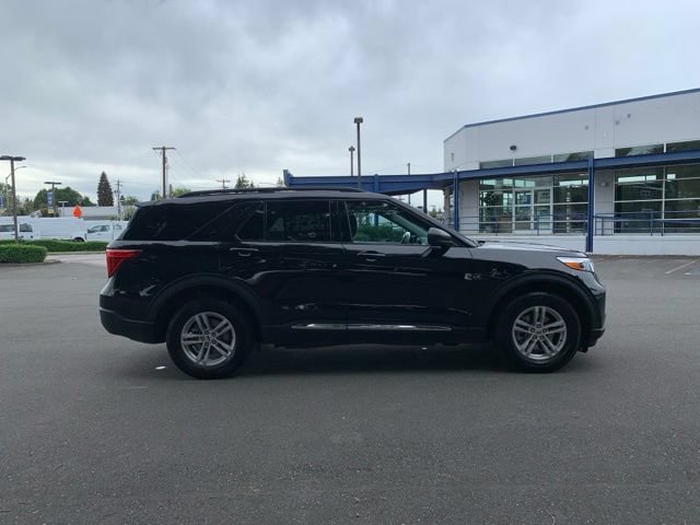 Certified 2024 Ford Explorer XLT w/ Equipment Group 202A AWD/4WD image 10