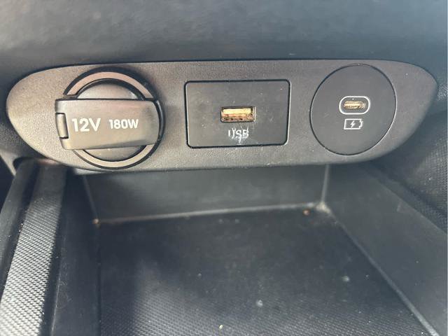 Used 2024 Hyundai Elantra SEL FWD image 24