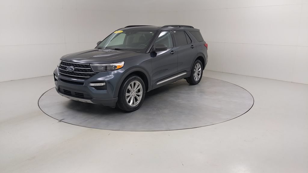 Certified 2023 Ford Explorer XLT w/ Equipment Group 202A AWD/4WD image 22