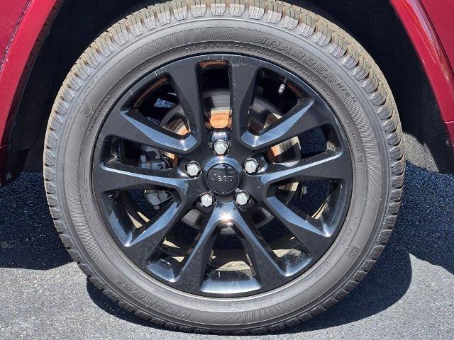 Used 2019 Jeep Grand Cherokee Altitude AWD/4WD image 19