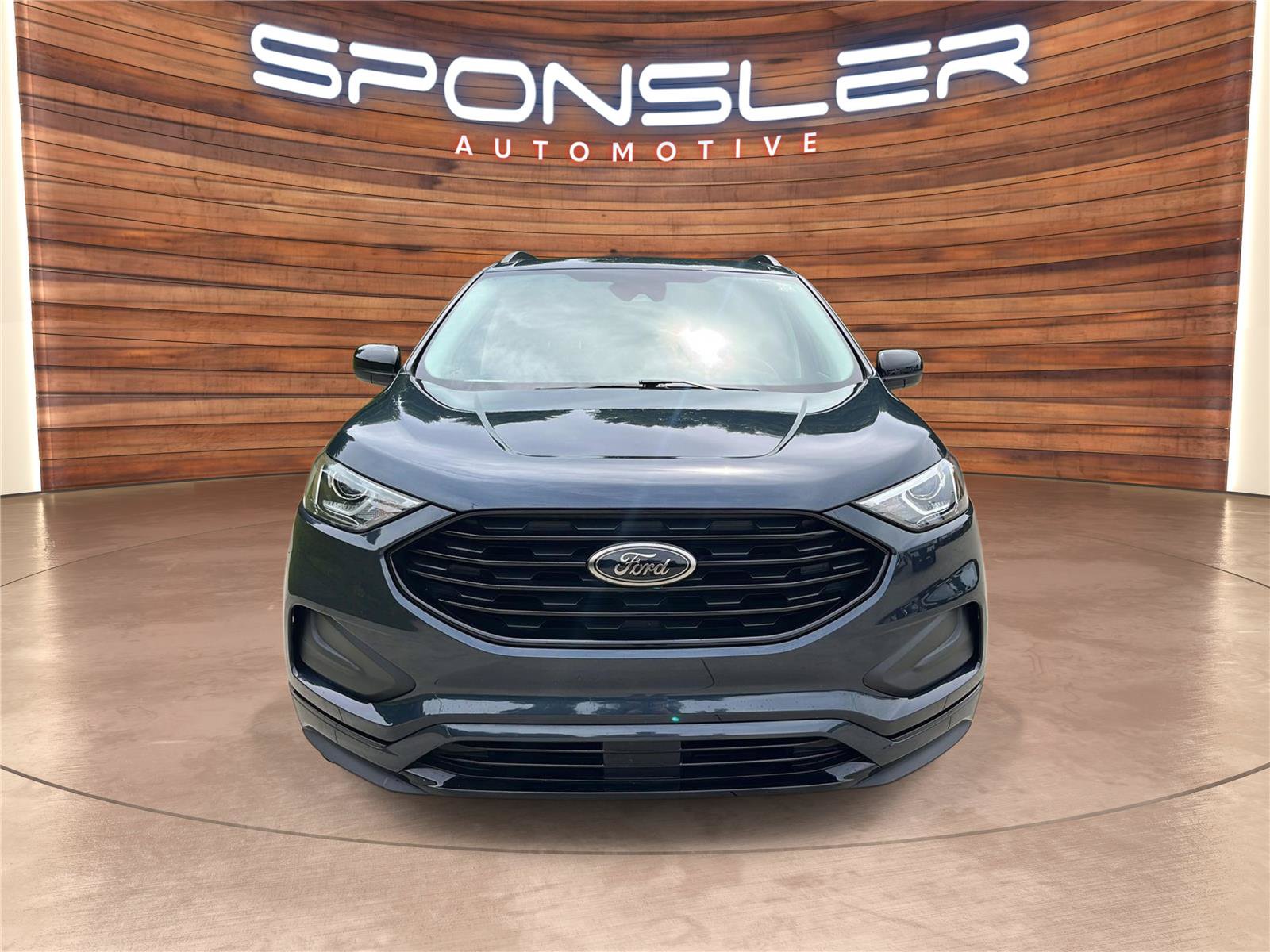 Certified 2024 Ford Edge SE w/ Black Appearance Package AWD/4WD image 11