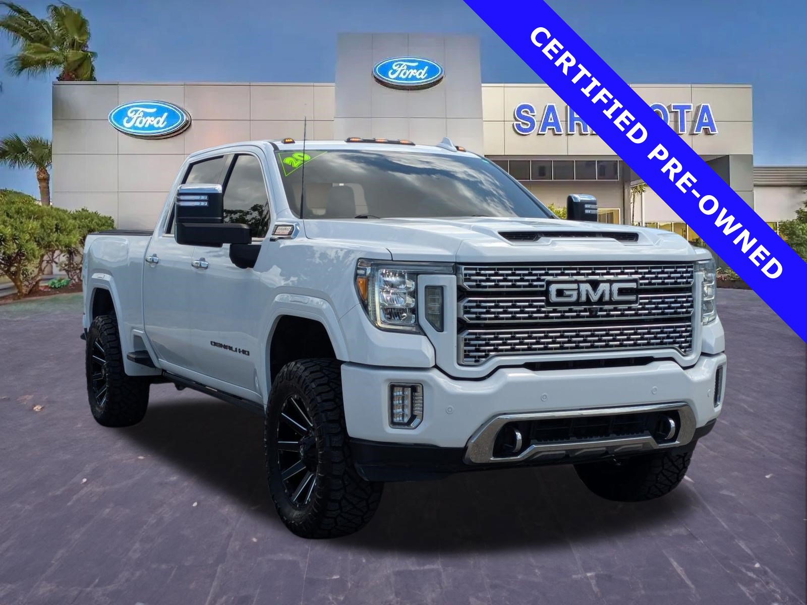 Used 2020 GMC Sierra 2500 Denali w/ Denali Ultimate Package AWD/4WD image 1