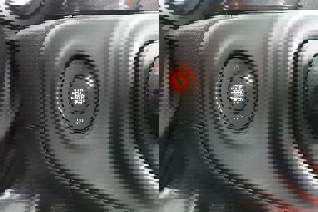 Used 2022 Jeep Gladiator Sport image 21