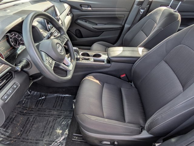 Used 2024 Nissan Altima 2.5 SV FWD image 13