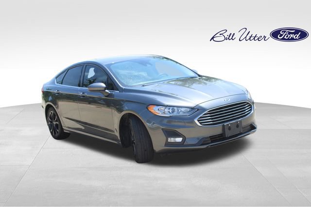 Certified 2020 Ford Fusion SE w/ Equipment Group 151A FWD image 3