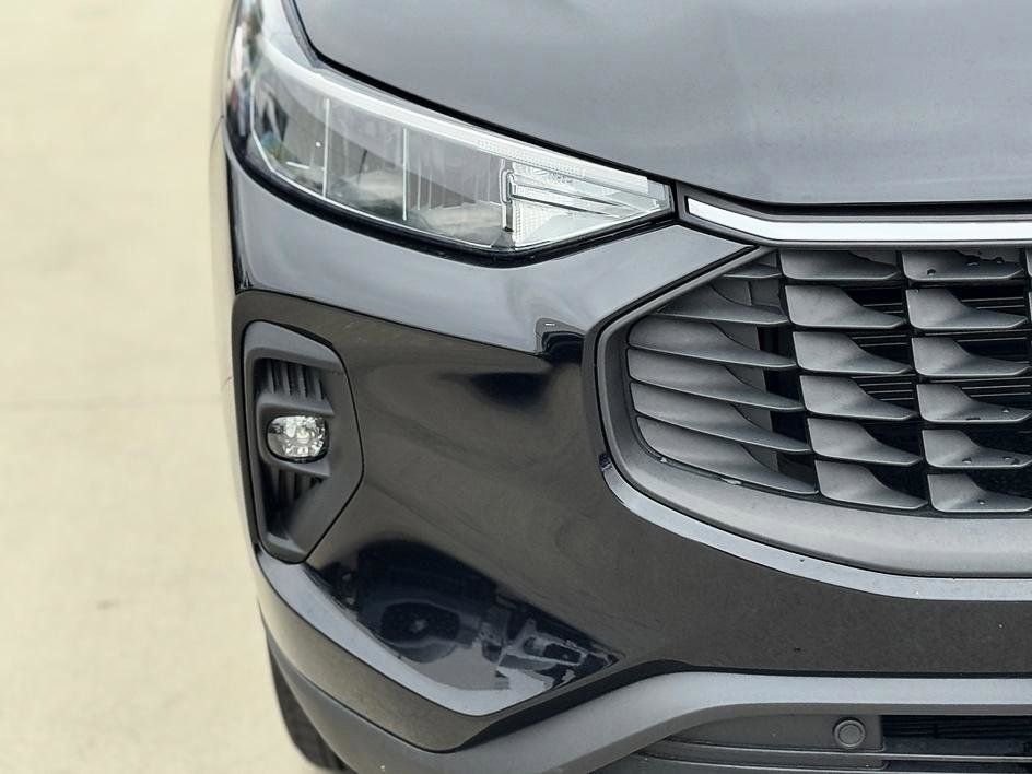 Certified 2023 Ford Escape SE FWD image 12