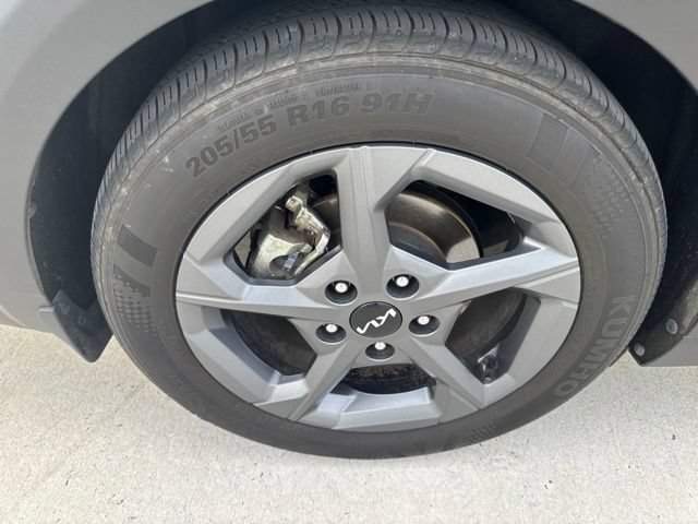 Used 2025 Kia K4 FWD image 20