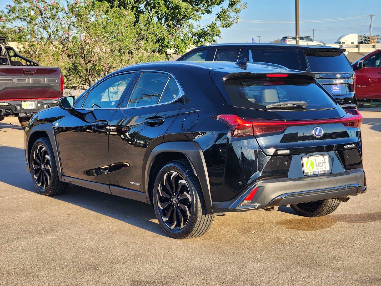 Used 2020 Lexus UX 250h F Sport w/ F Sport Premium Package AWD/4WD image 5