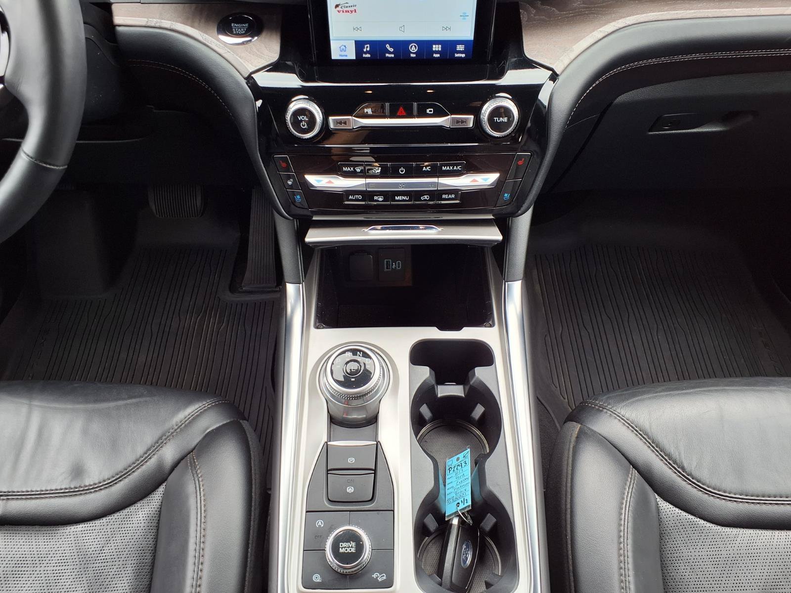 Certified 2023 Ford Explorer Platinum w/ Technology Package AWD/4WD image 19