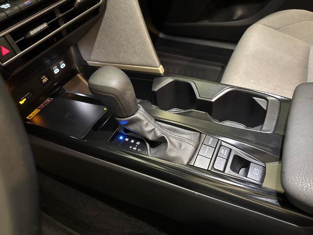 Used 2025 Toyota Camry LE FWD image 29