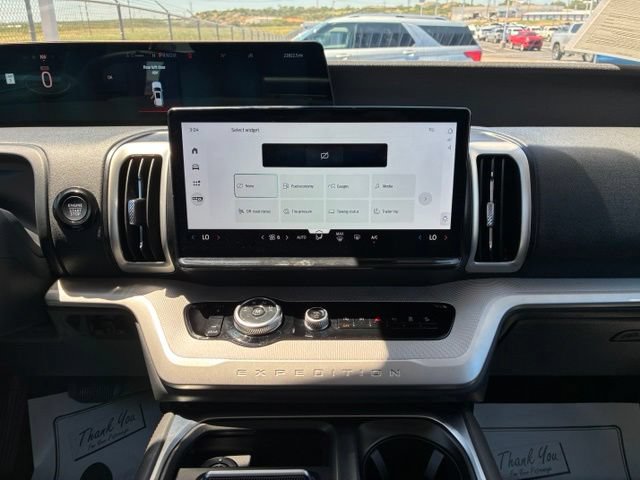 Certified 2025 Ford Expedition Max Active AWD/4WD image 12