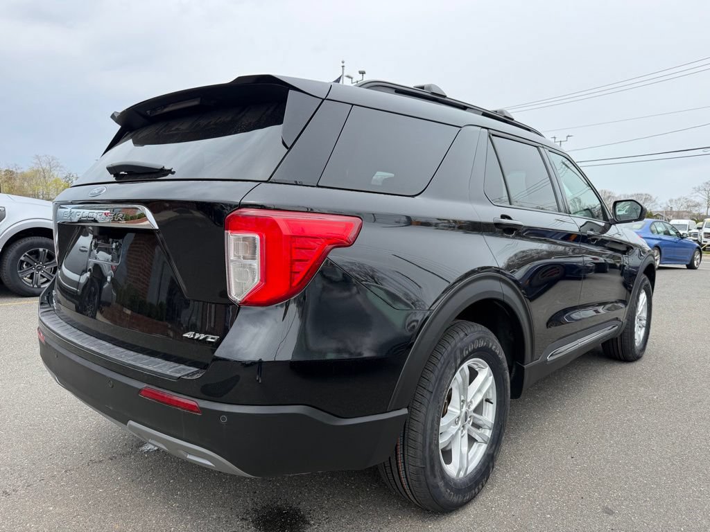 Certified 2023 Ford Explorer XLT w/ Equipment Group 202A AWD/4WD image 11