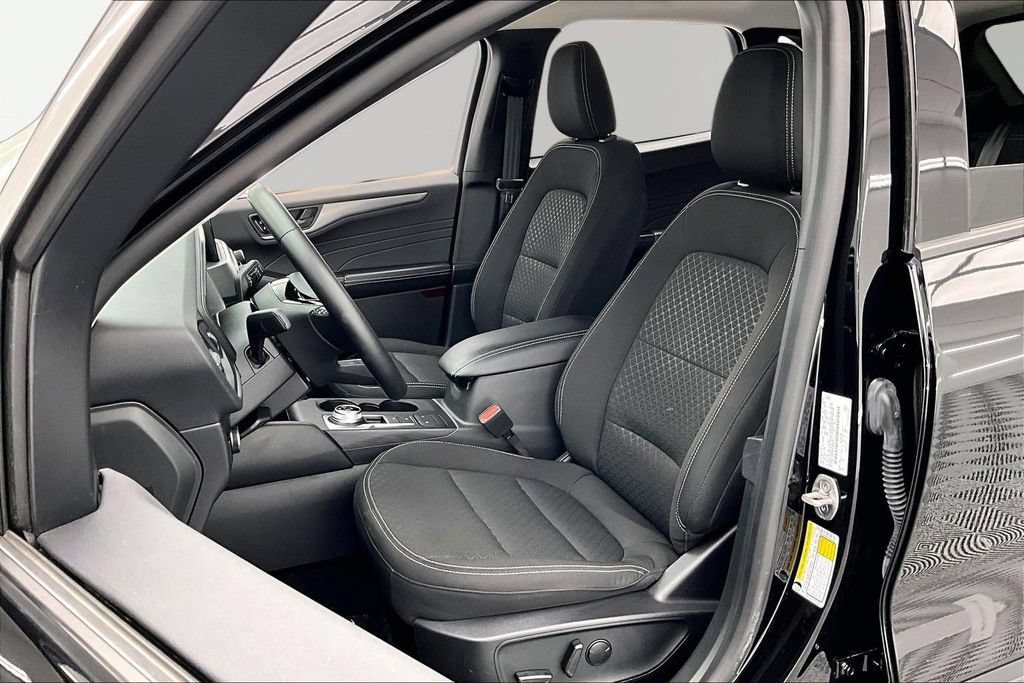 Certified 2024 Ford Escape Active AWD/4WD image 25