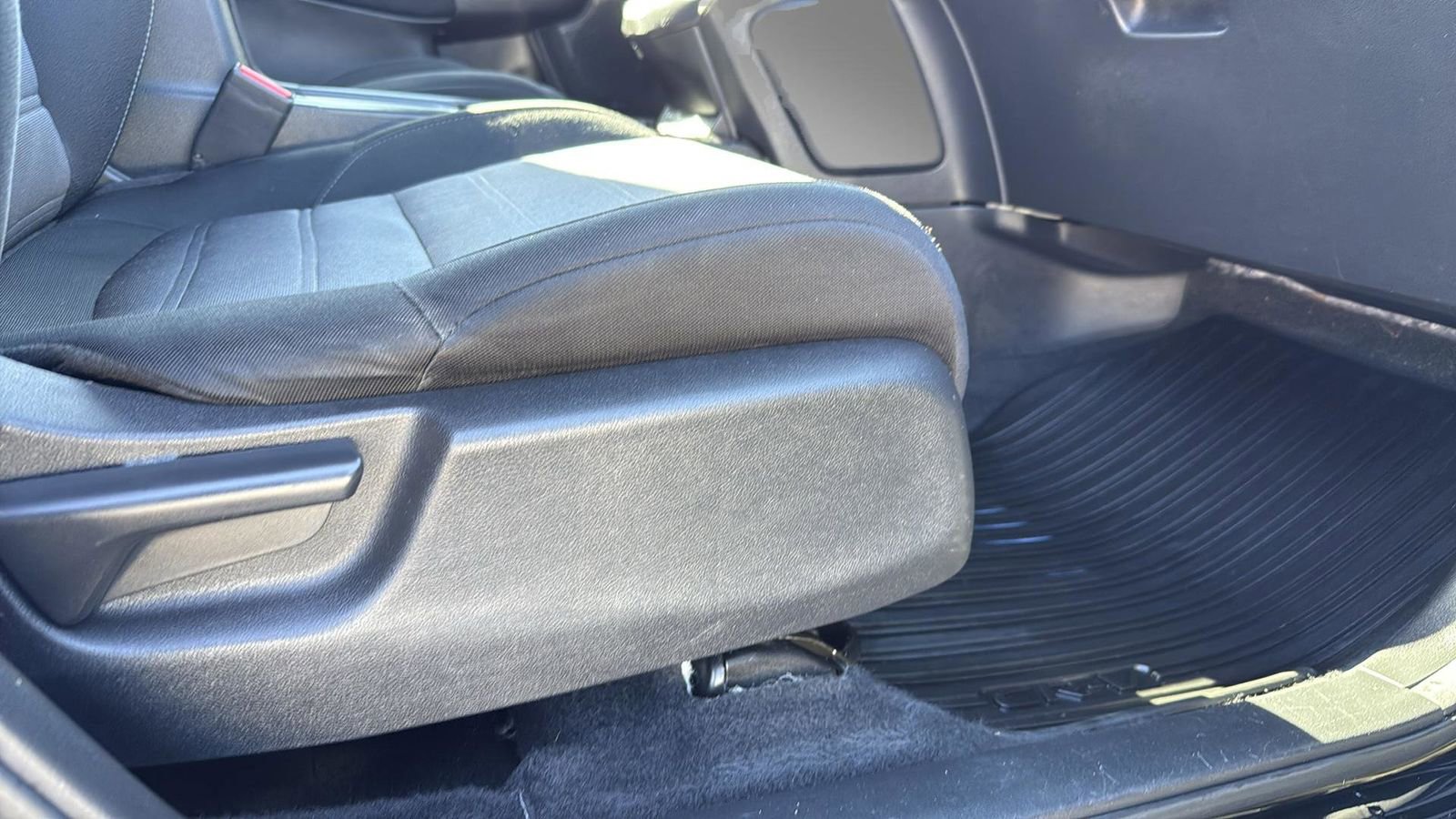 Used 2021 Honda CR-V EX image 23