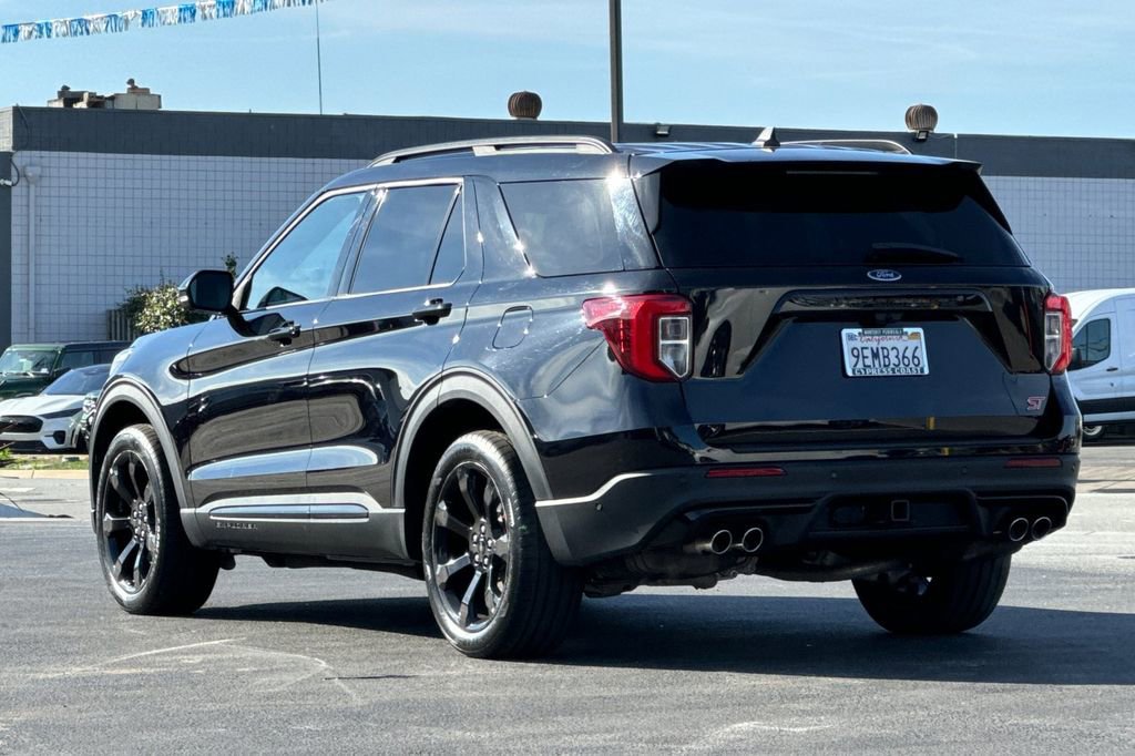 Certified 2022 Ford Explorer ST w/ Equipment Group 401A image 3