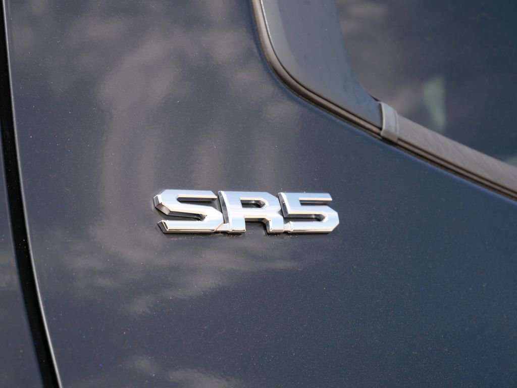 Used 2022 Toyota Tundra SR5 AWD/4WD image 10