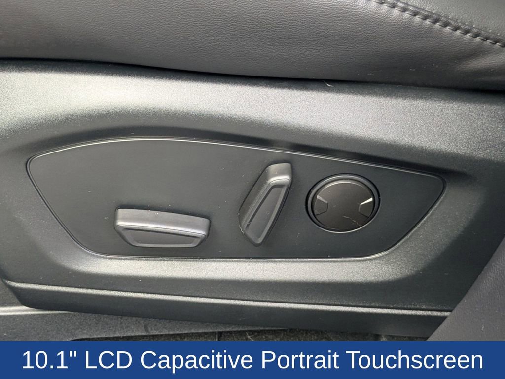 Certified 2022 Ford Explorer Platinum w/ Technology Package image 16