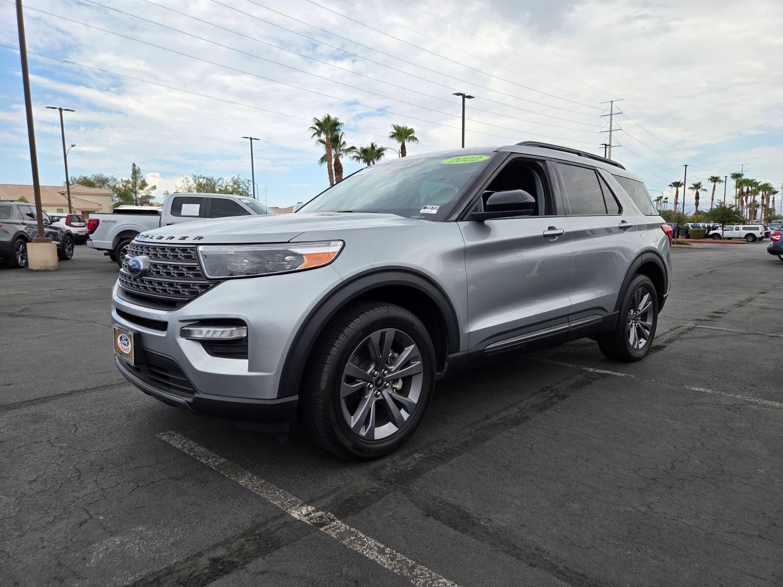 Certified 2022 Ford Explorer XLT w/ Equipment Group 202A AWD/4WD video 2