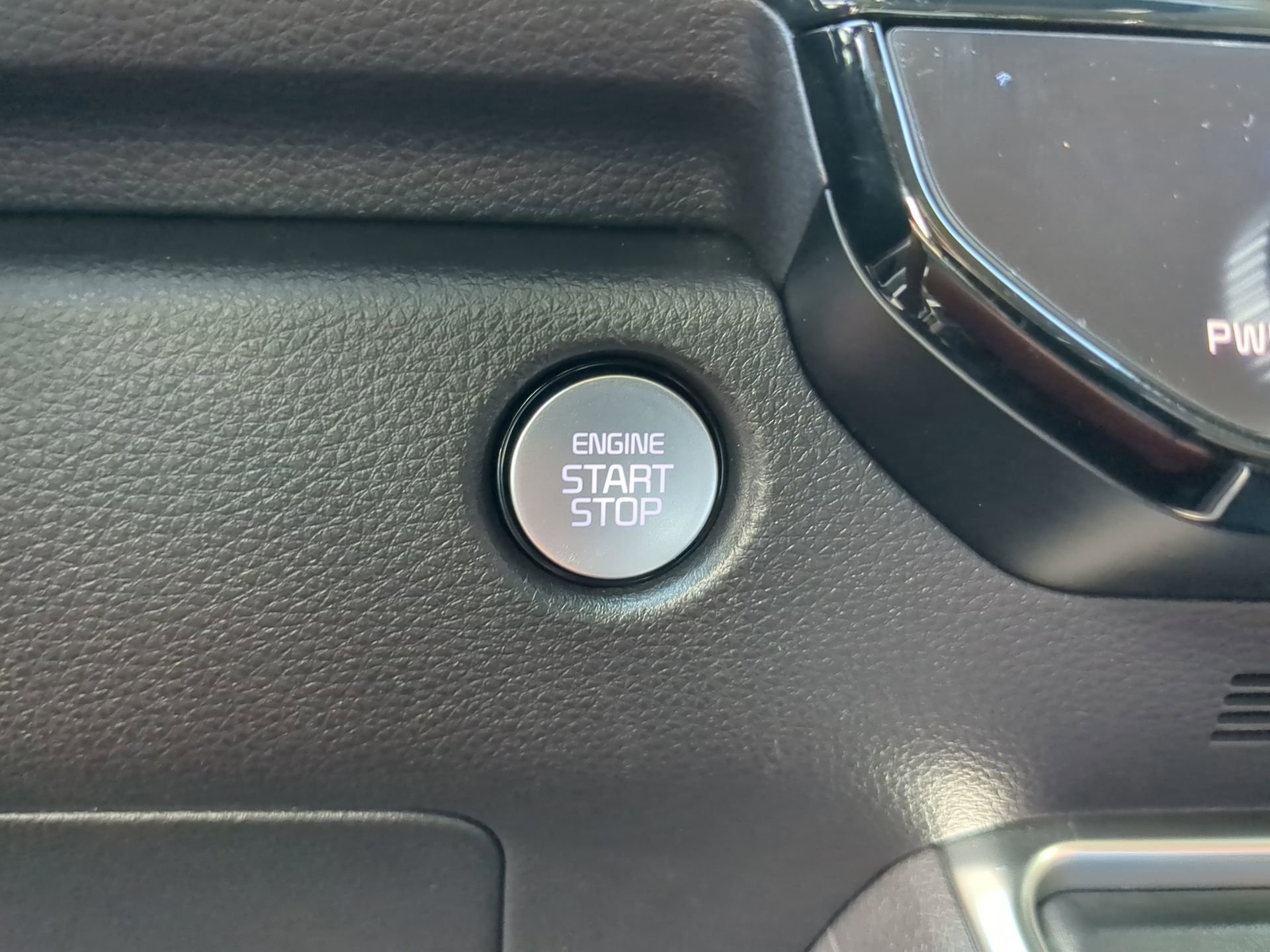 Used 2025 Kia Carnival SX Prestige FWD image 70