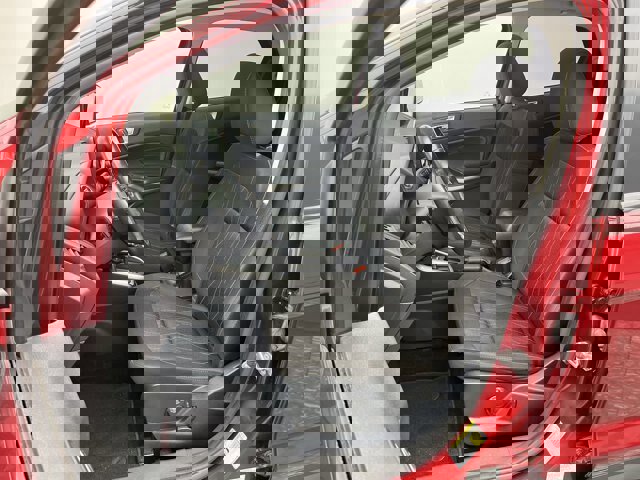 Certified 2019 Ford EcoSport SE w/ SE Convenience Package image 11