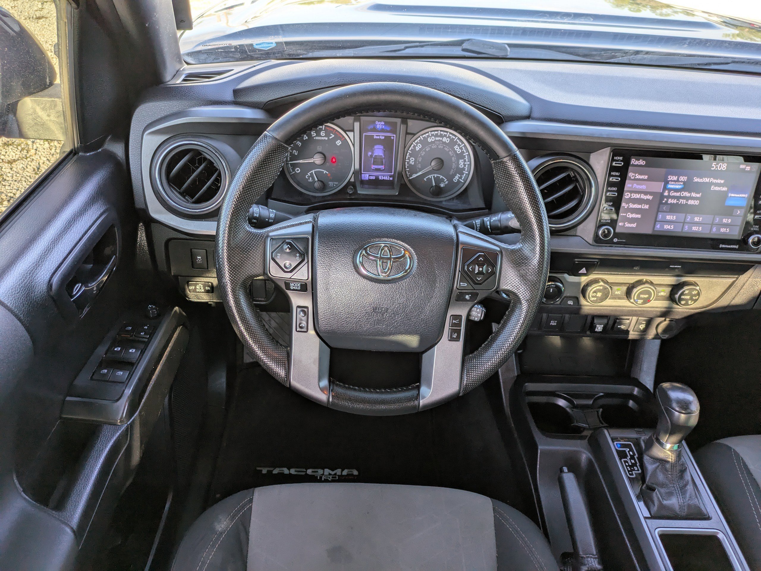 Used 2020 Toyota Tacoma TRD Sport image 15