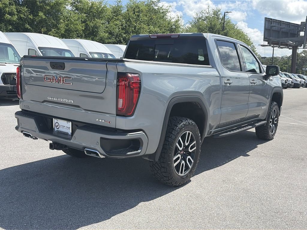 Used 2025 GMC Sierra 1500 AT4 w/ AT4 Premium Package AWD/4WD image 7