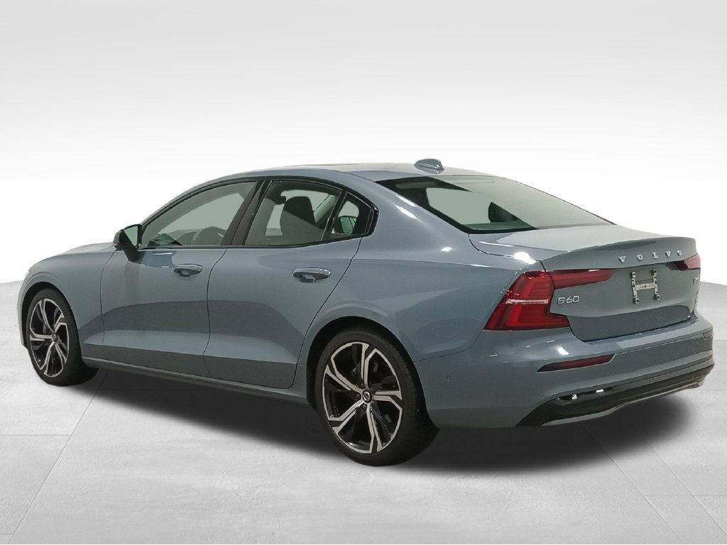 Used 2024 Volvo S60 B5 Plus FWD image 7