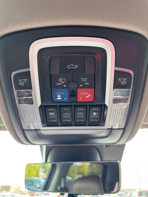 Used 2023 RAM 1500 Limited image 33