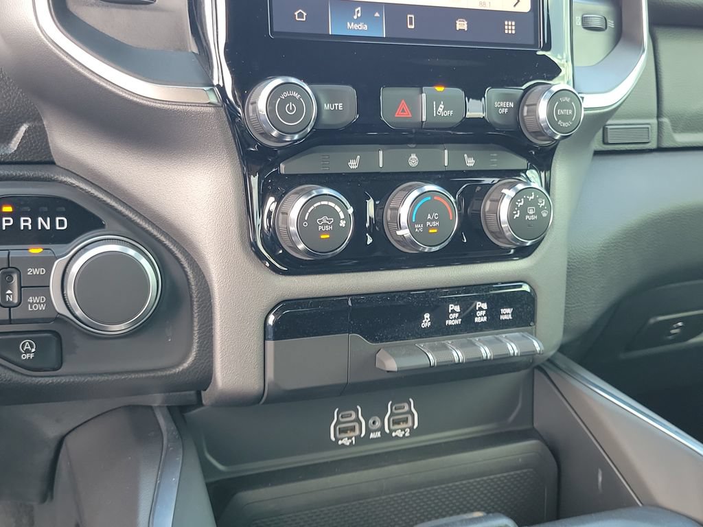 Used 2025 RAM 1500 Big Horn AWD/4WD image 28