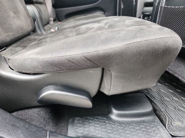 Used 2020 Dodge Durango SXT w/ 3rd Row Seating Group AWD/4WD image 30