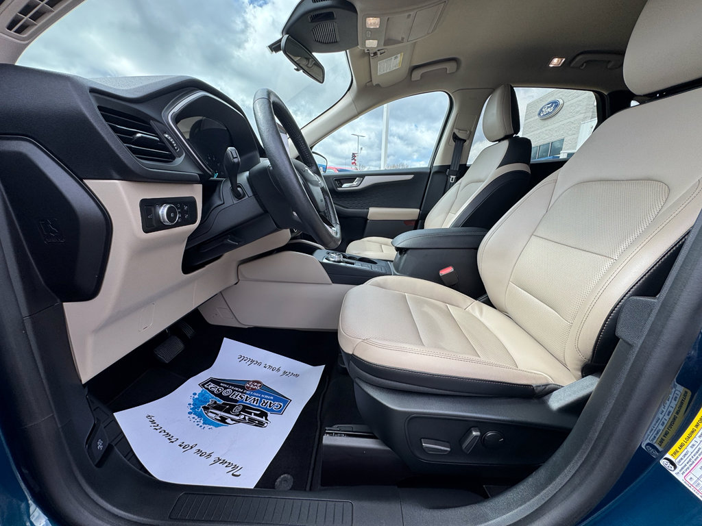 Certified 2020 Ford Escape SEL FWD image 18
