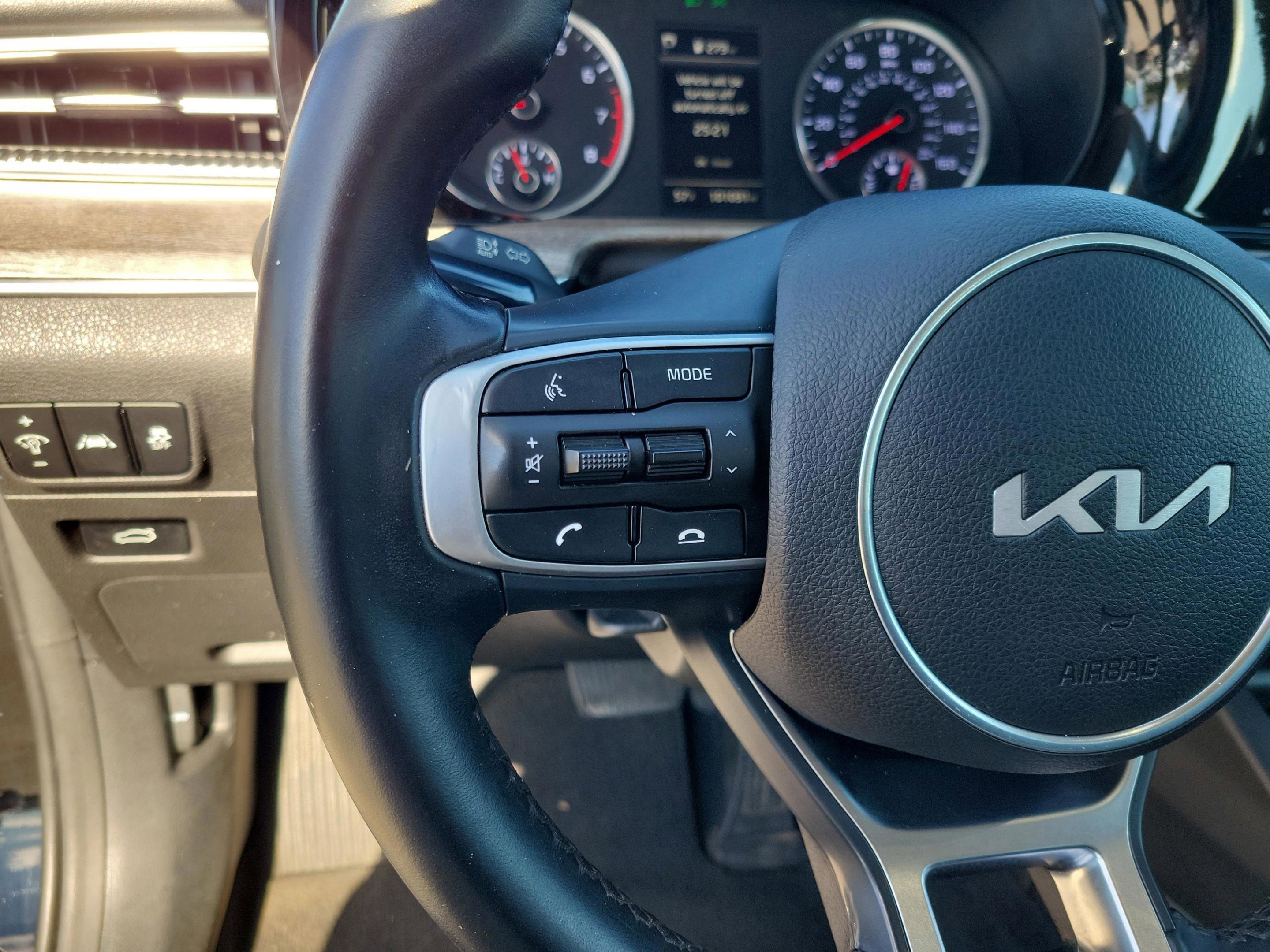 Used 2023 Kia K5 EX image 23