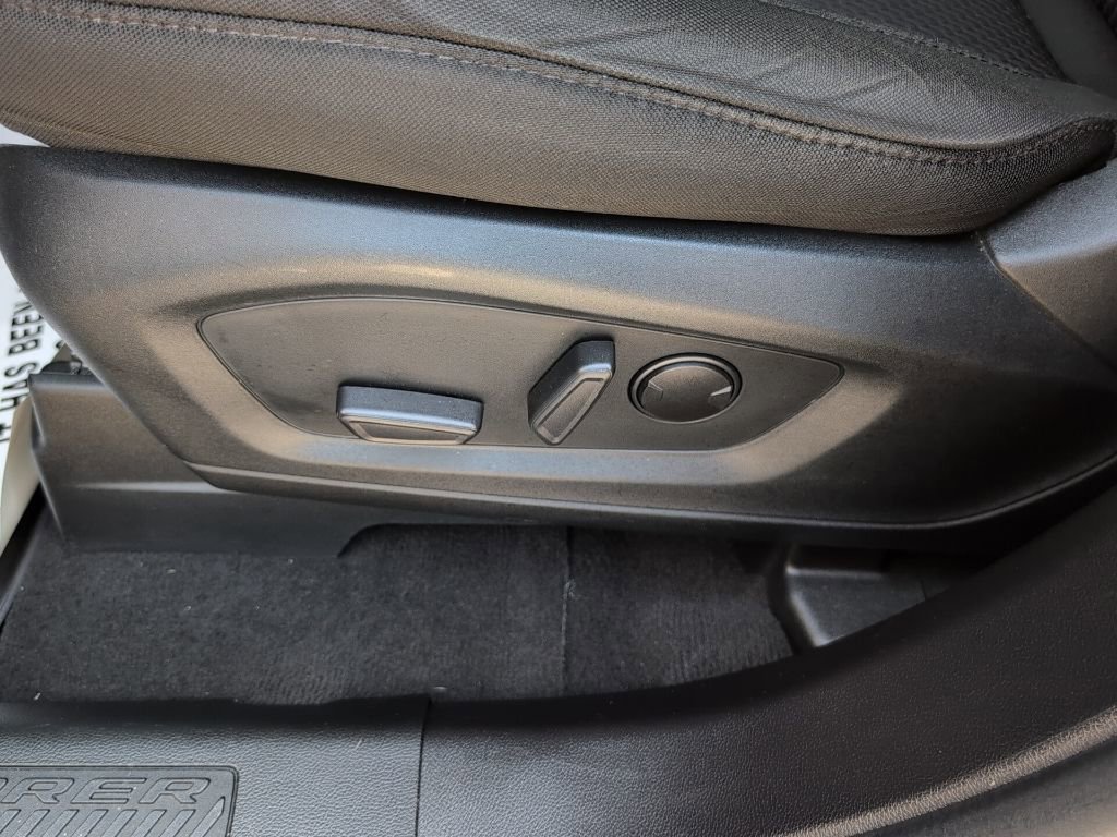 Certified 2022 Ford Explorer XLT image 9