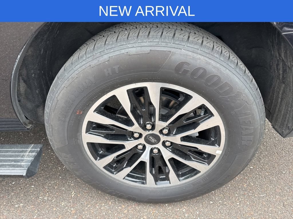 Certified 2025 Ford Expedition Platinum AWD/4WD image 35