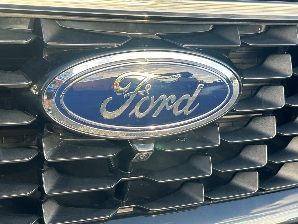 Certified 2024 Ford Escape SE w/ PHEV Premium Package FWD image 21