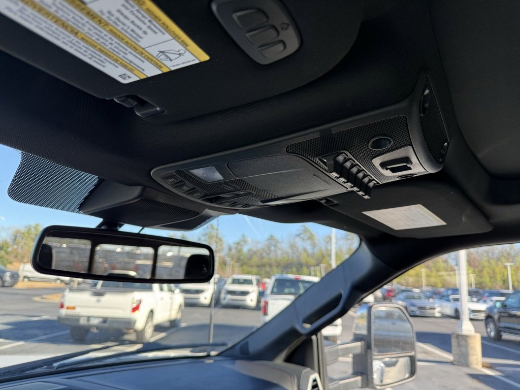 Certified 2022 Ford F450 Platinum w/ FX4 Off-Road Package image 21