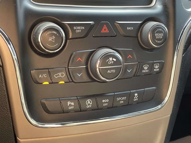 Used 2017 Jeep Grand Cherokee Laredo AWD/4WD image 23