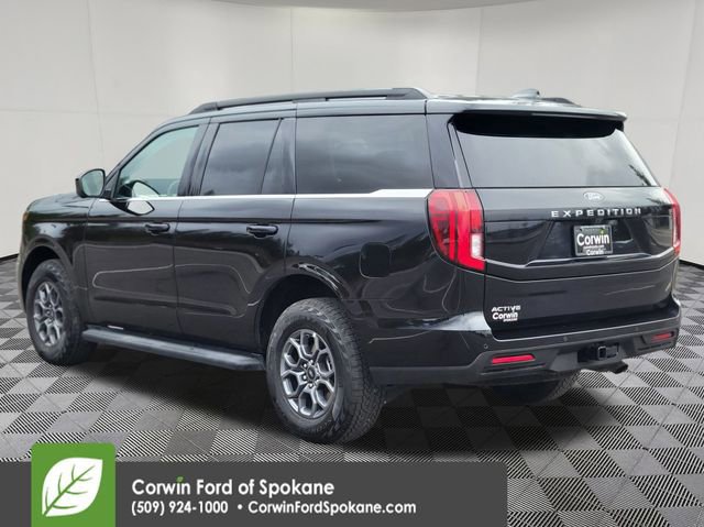 Certified 2025 Ford Expedition Active image 3