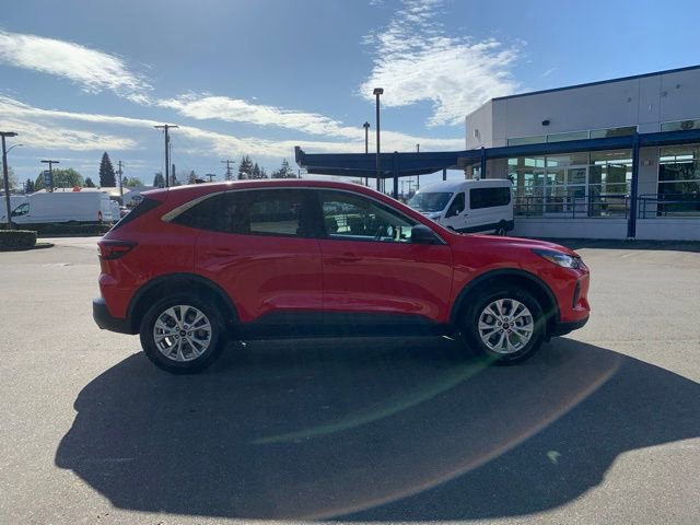 Certified 2024 Ford Escape Active AWD/4WD image 9