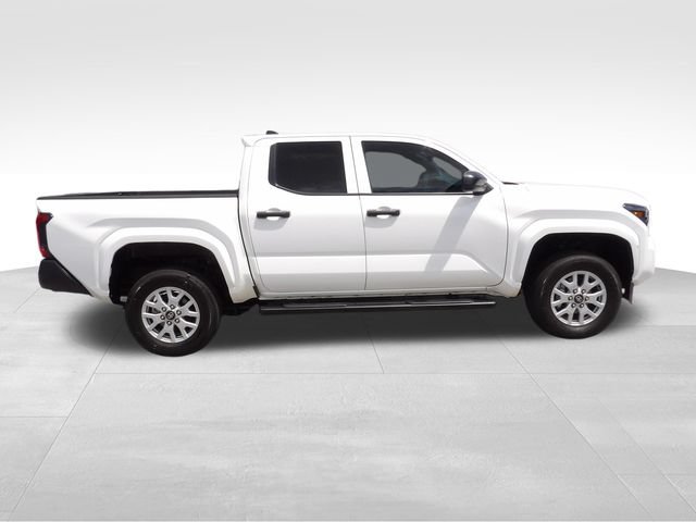 Used 2024 Toyota Tacoma SR AWD/4WD image 12