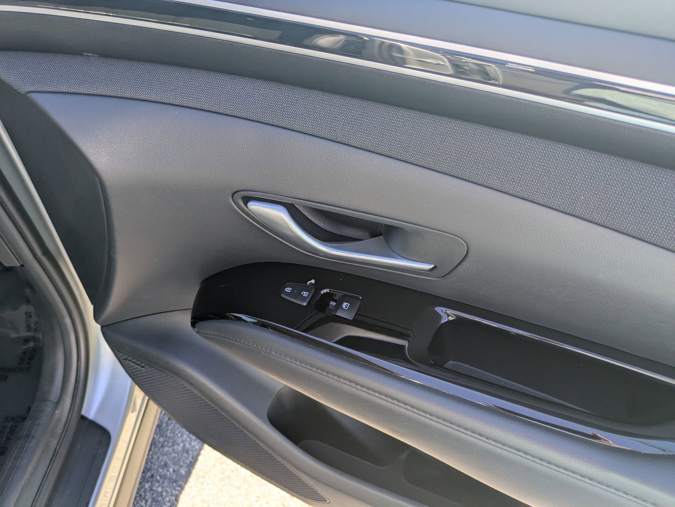 Used 2024 Hyundai Tucson Limited image 32