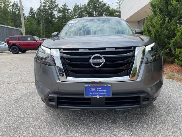 Used 2023 Nissan Pathfinder SV AWD/4WD image 3
