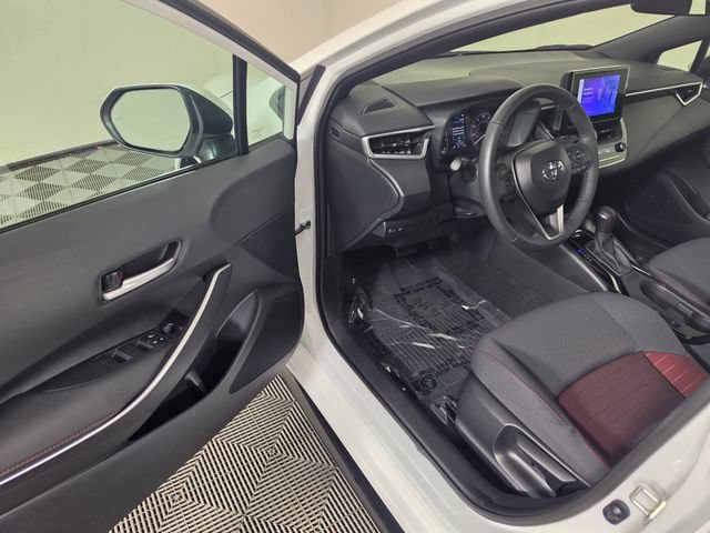 Used 2024 Toyota Corolla SE w/ SE Convenience Package FWD image 19