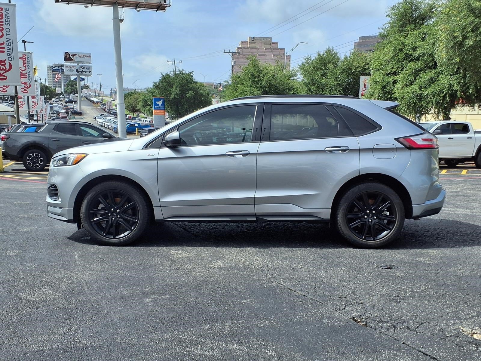 Certified 2024 Ford Edge ST-Line AWD/4WD image 9