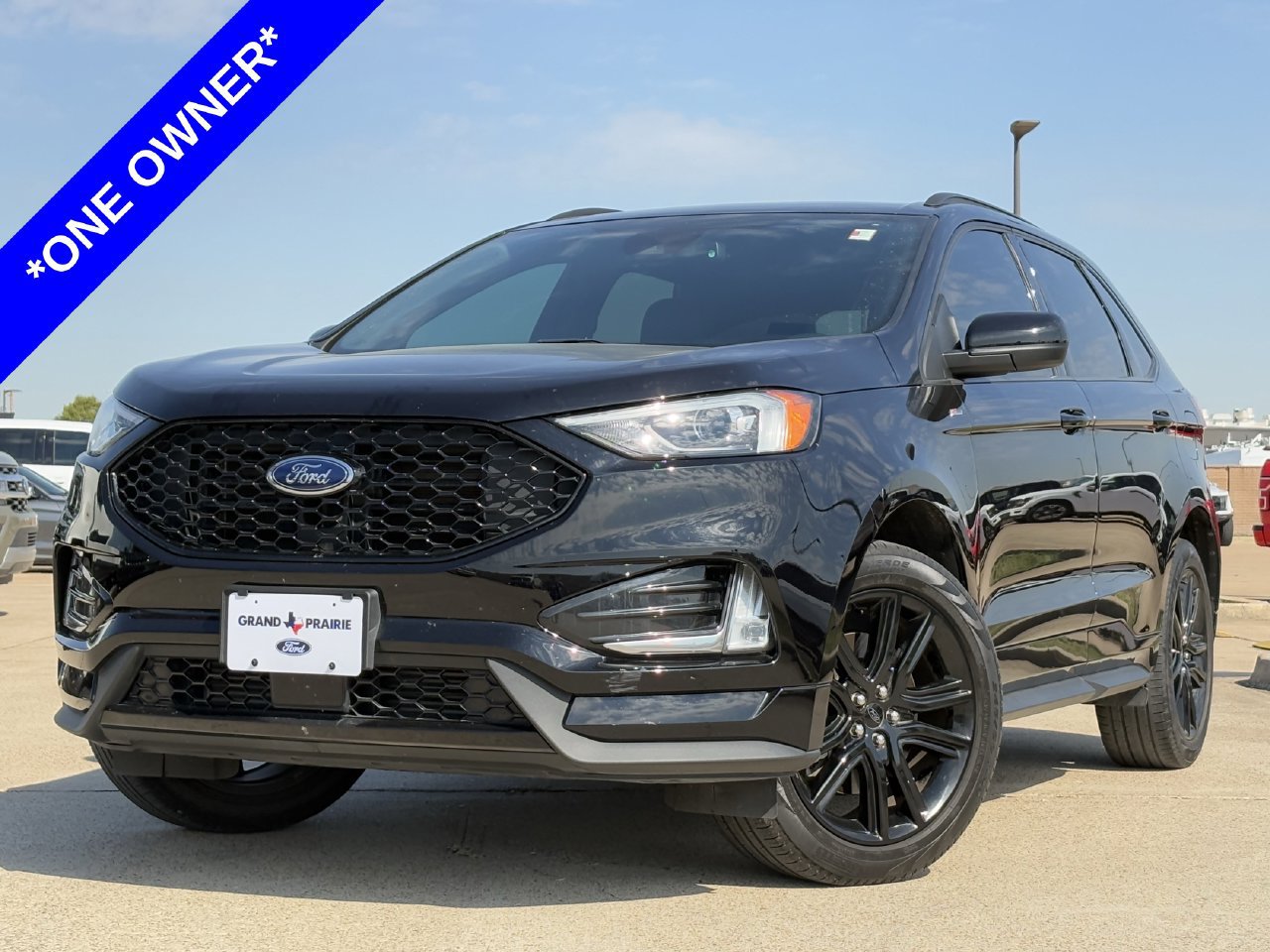 Certified 2024 Ford Edge ST-Line AWD/4WD image 2