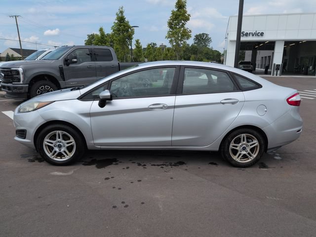 Certified 2017 Ford Fiesta SE FWD image 2