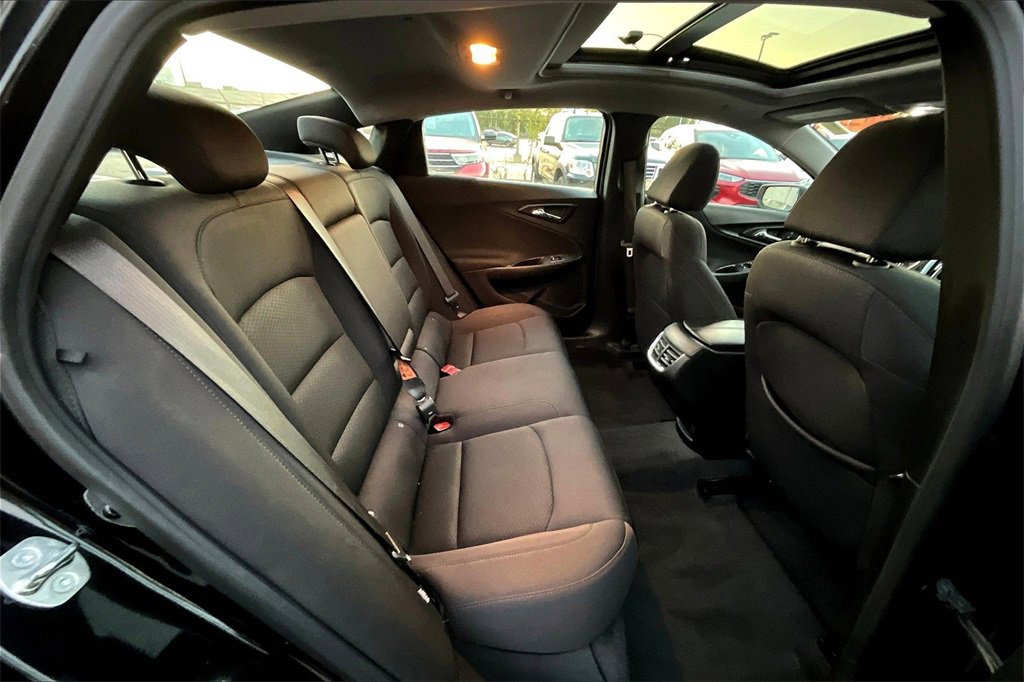 Used 2024 Chevrolet Malibu LT image 26
