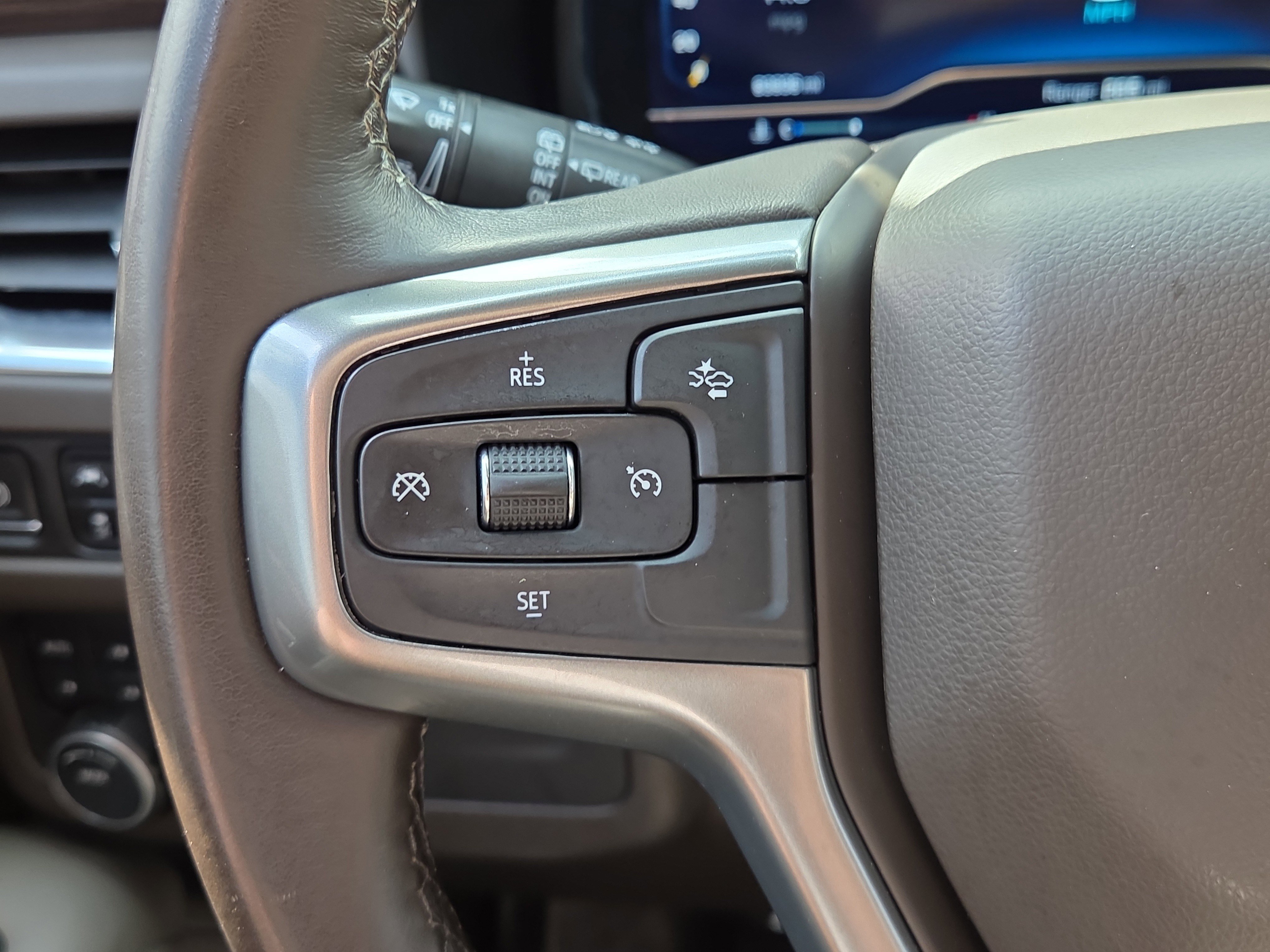 Used 2023 Chevrolet Tahoe Z71 AWD/4WD image 21